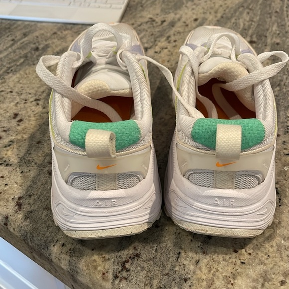 Nike Air Max Bliss Nature Shoes - Picture 2 of 5